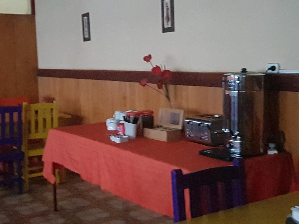 Residencial Uno Hostel Пуерто Игуасу Екстериор снимка